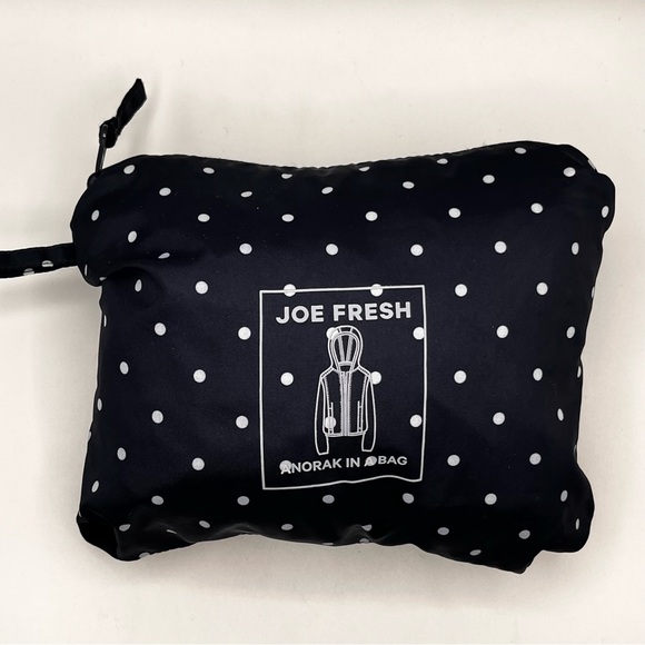 JOE FRESH POLKA DOT PACKABLE RAIN JACKET - Picture 9 of 9